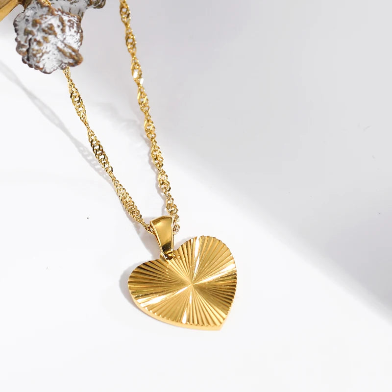 Choker Heart Necklace
